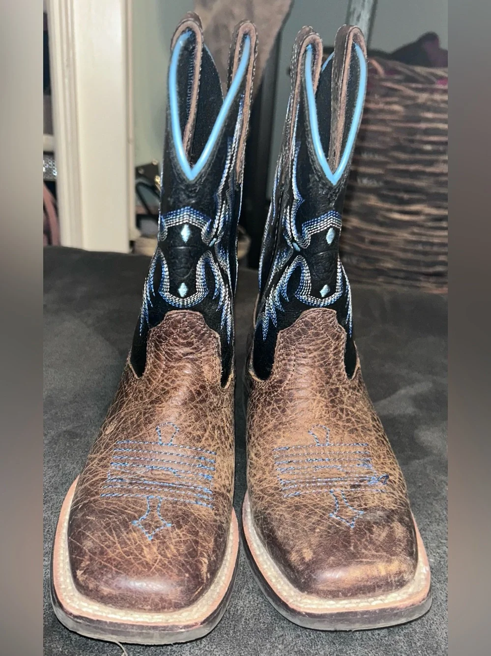 Ariat Tombstone Brown Leather Cowboy Boots Square Toe Boys Youth 11